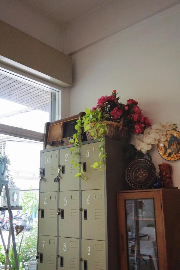 Séjour chez l'habitant Manee And Record บ้านมานี *